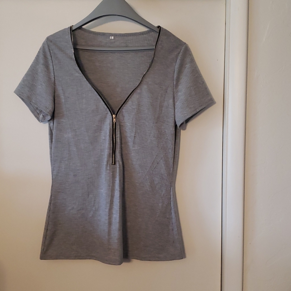 Gray half zip down short sleeve shirt
